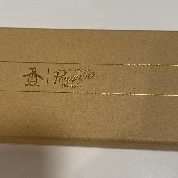 Penguin Bow Tie and Pocket Square. New. - Picture 5 of 5